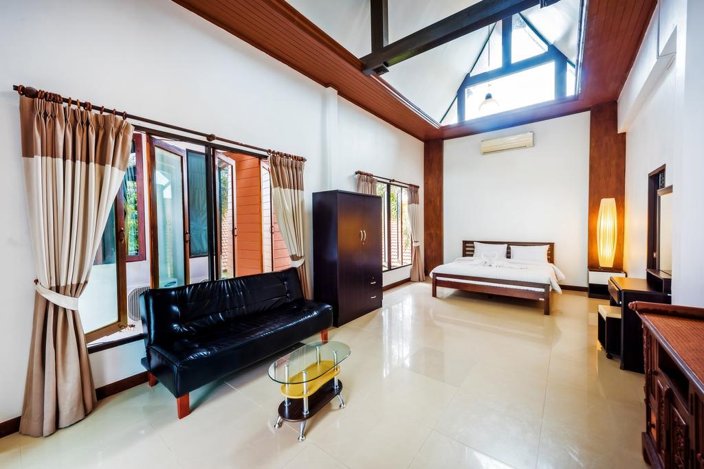 Assada Boutique Hotel Kata Phuket Szoba fotó