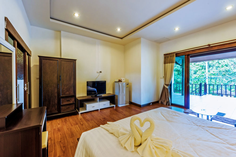 Assada Boutique Hotel Kata Phuket Kültér fotó